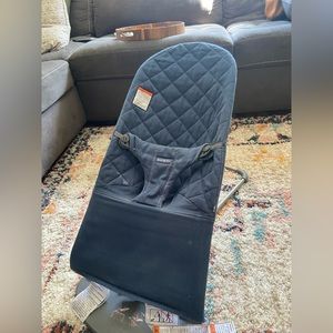 Baby bjorn bouncer